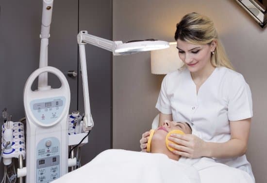 Chemical Peel Technician