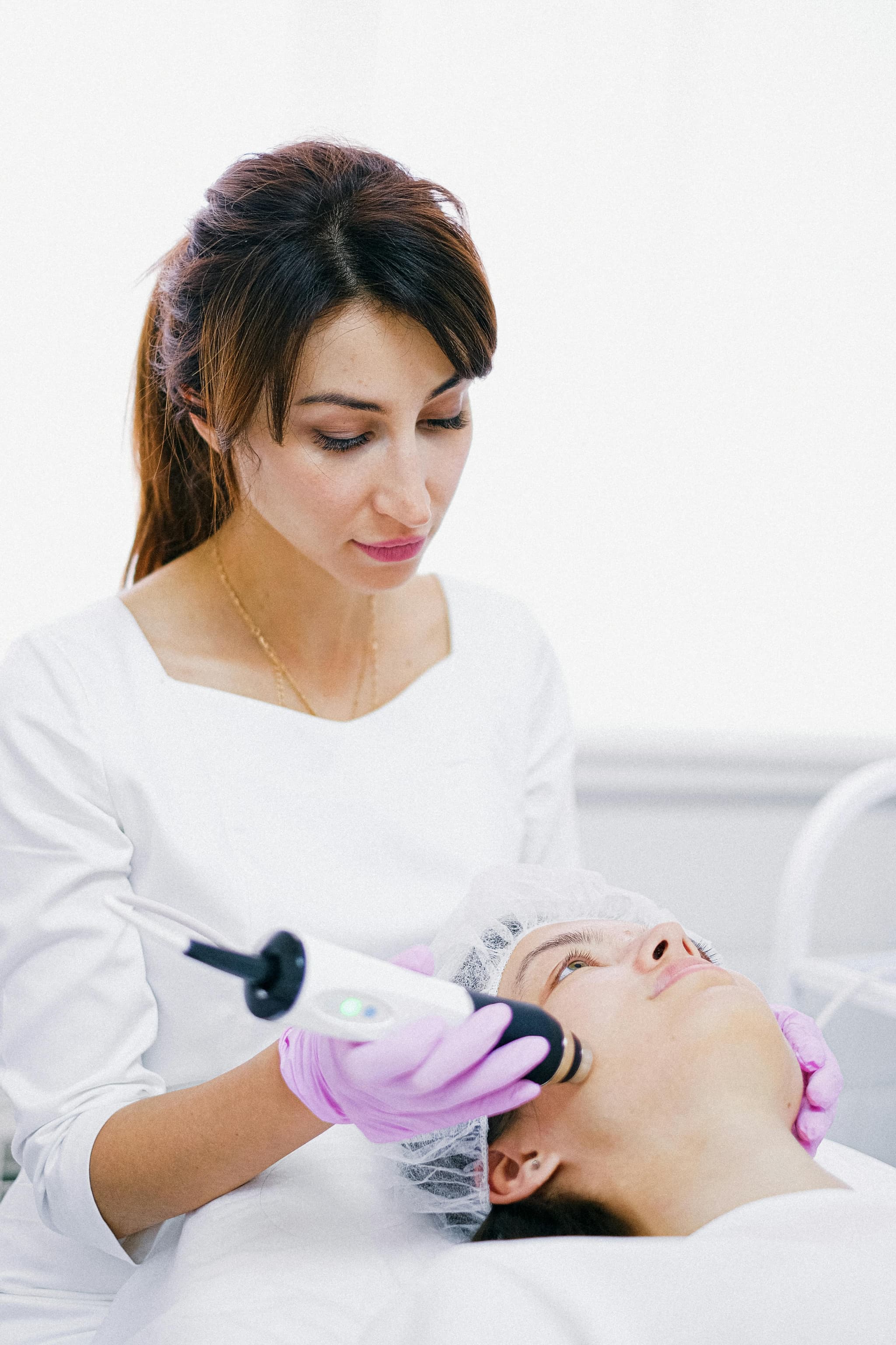 RF Microneedling in BC: Treatment Benefits and How to Become a Certified Technician